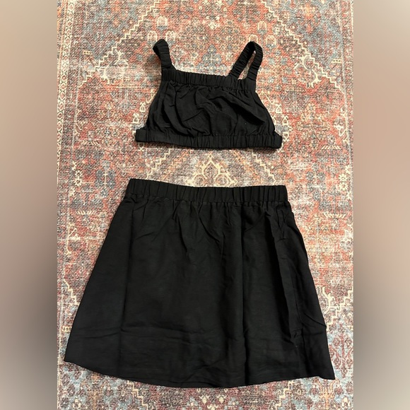 Black skirt set - Picture 1 of 3